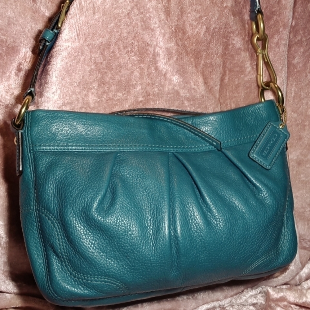EUC COACH LEATHER SHOULDER BAG G0871